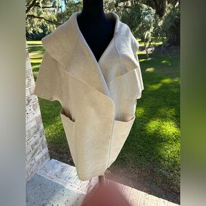 NWOT - Anthropologie - Akemis & Kin - One Size - Smoke free home